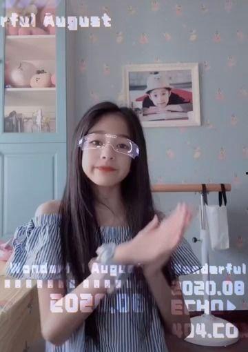 国产女孩变装视频网站,国产女孩的华丽蜕变之旅